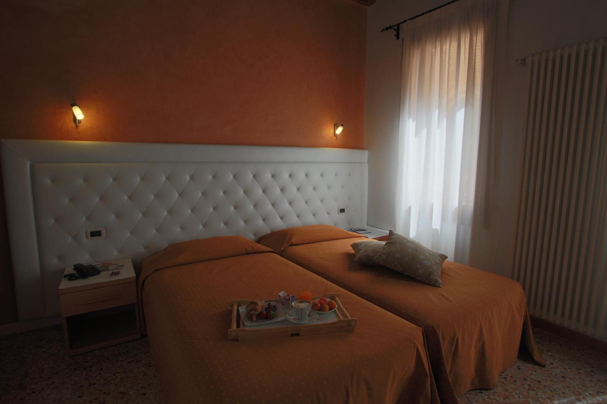 Hotel Roma Τσιταντέλα Εξωτερικό φωτογραφία